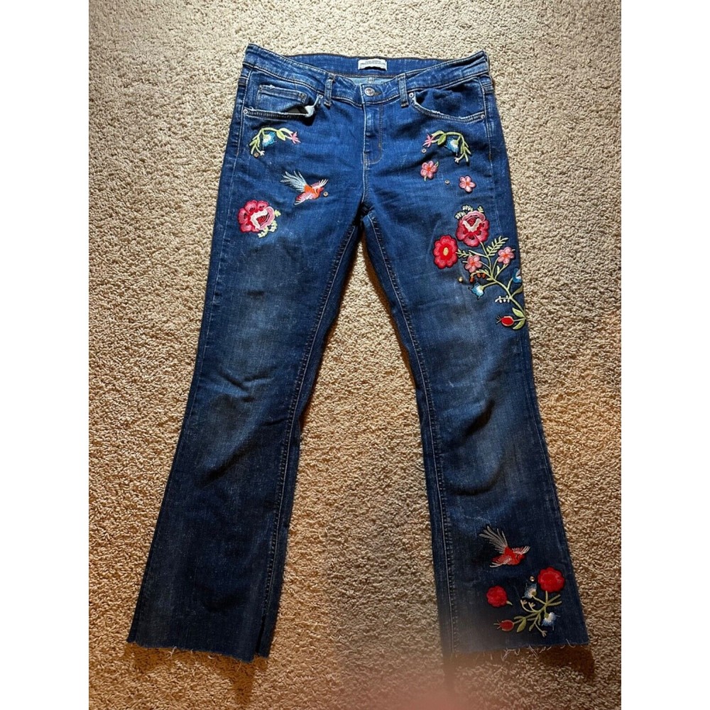 Zara Floral Embroidered Appliqué Mid-Rise Raw Hem Cropped Denim Jeans - Size 10